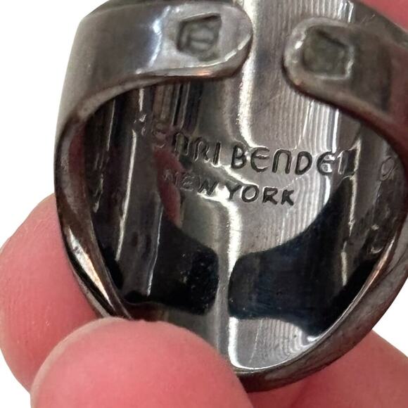Henri Bendel New York Crystal-Paved Statement Ring Gunmetal Size 7.5 - Picture 3 of 6